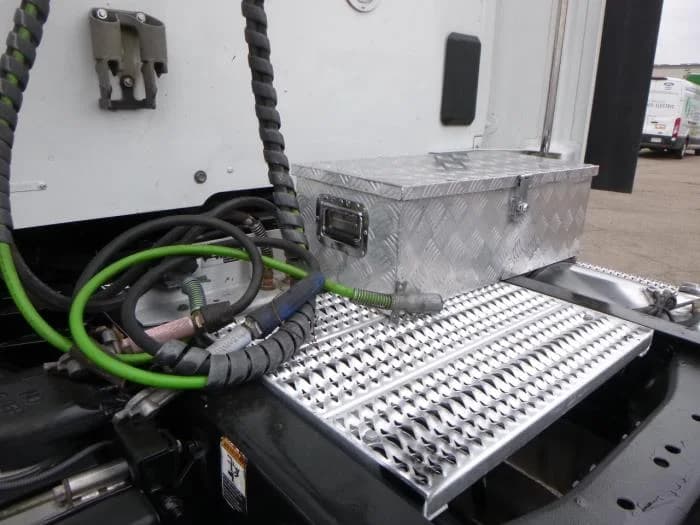 2020 Peterbilt 579 — photo 15