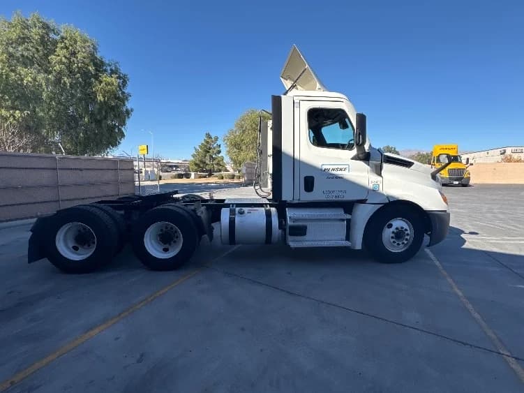 2021 Freightliner in North Las Vegas, NV — photo 8