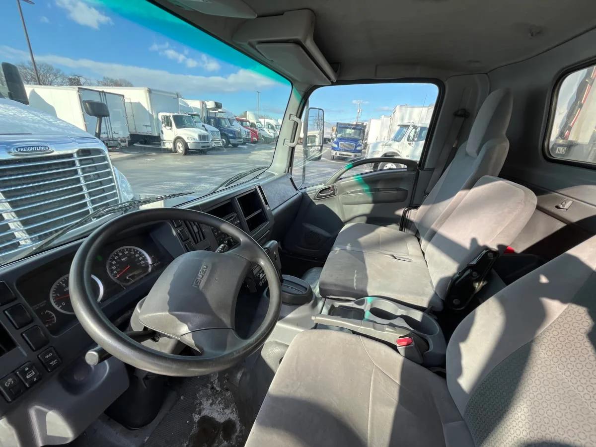 2016 Isuzu NRR in Beltsville, MD — photo 8