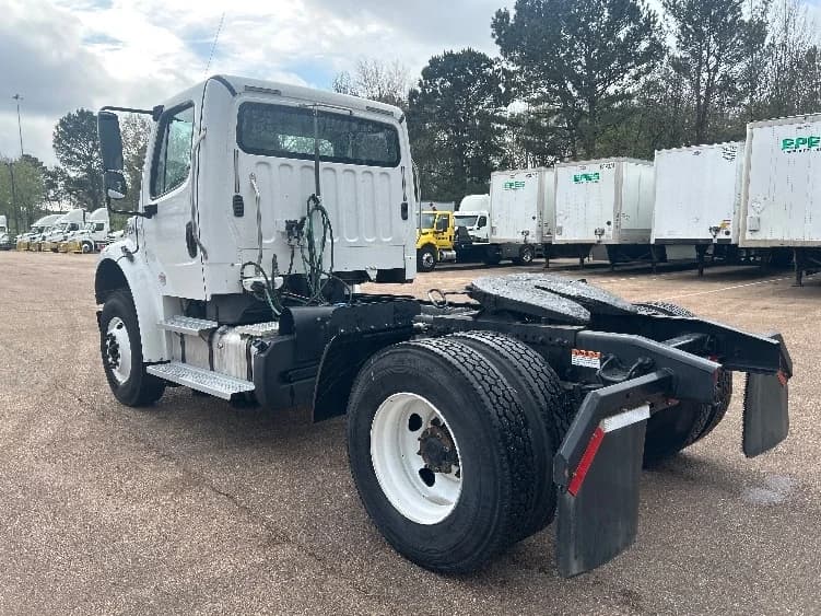 2020 Freightliner M2 106 in Jackson, MS — photo 5