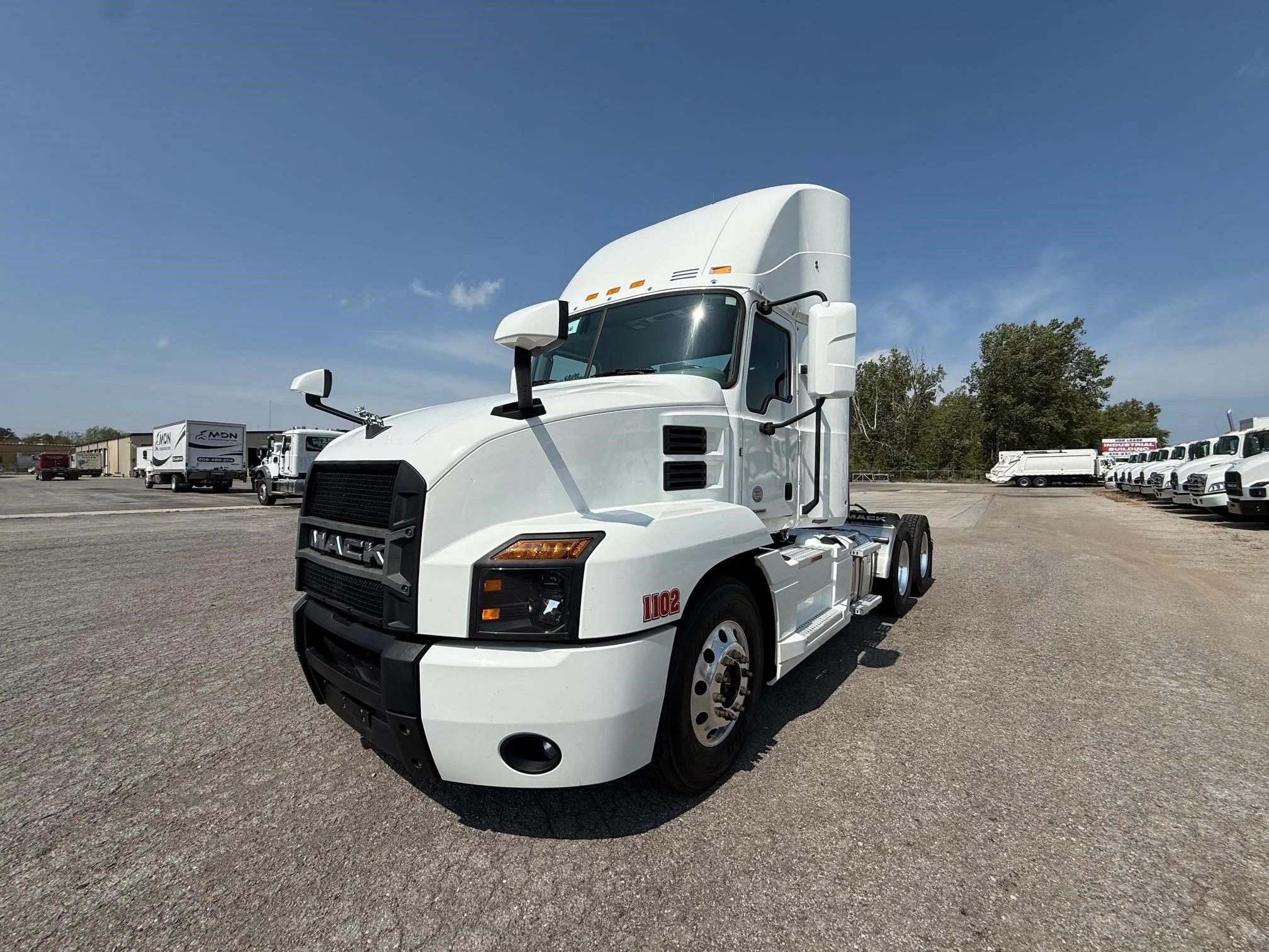 2020 Mack Anthem in Findlay, OH — photo 2