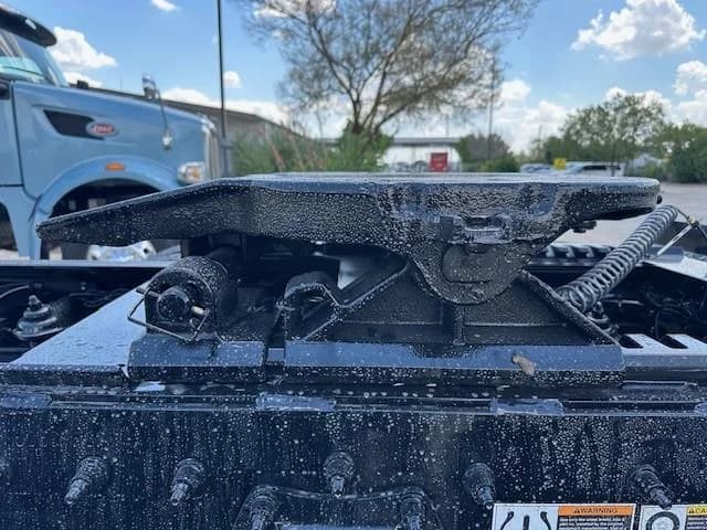 2026 Peterbilt 567 in Fort Worth, TX — photo 18