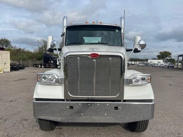 2026 Peterbilt 567 in Tampa, FL — photo 8