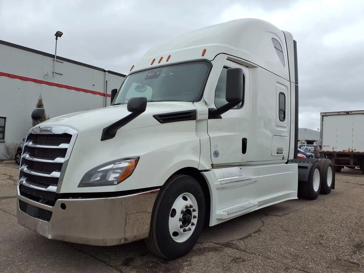 2022 Freightliner Cascadia