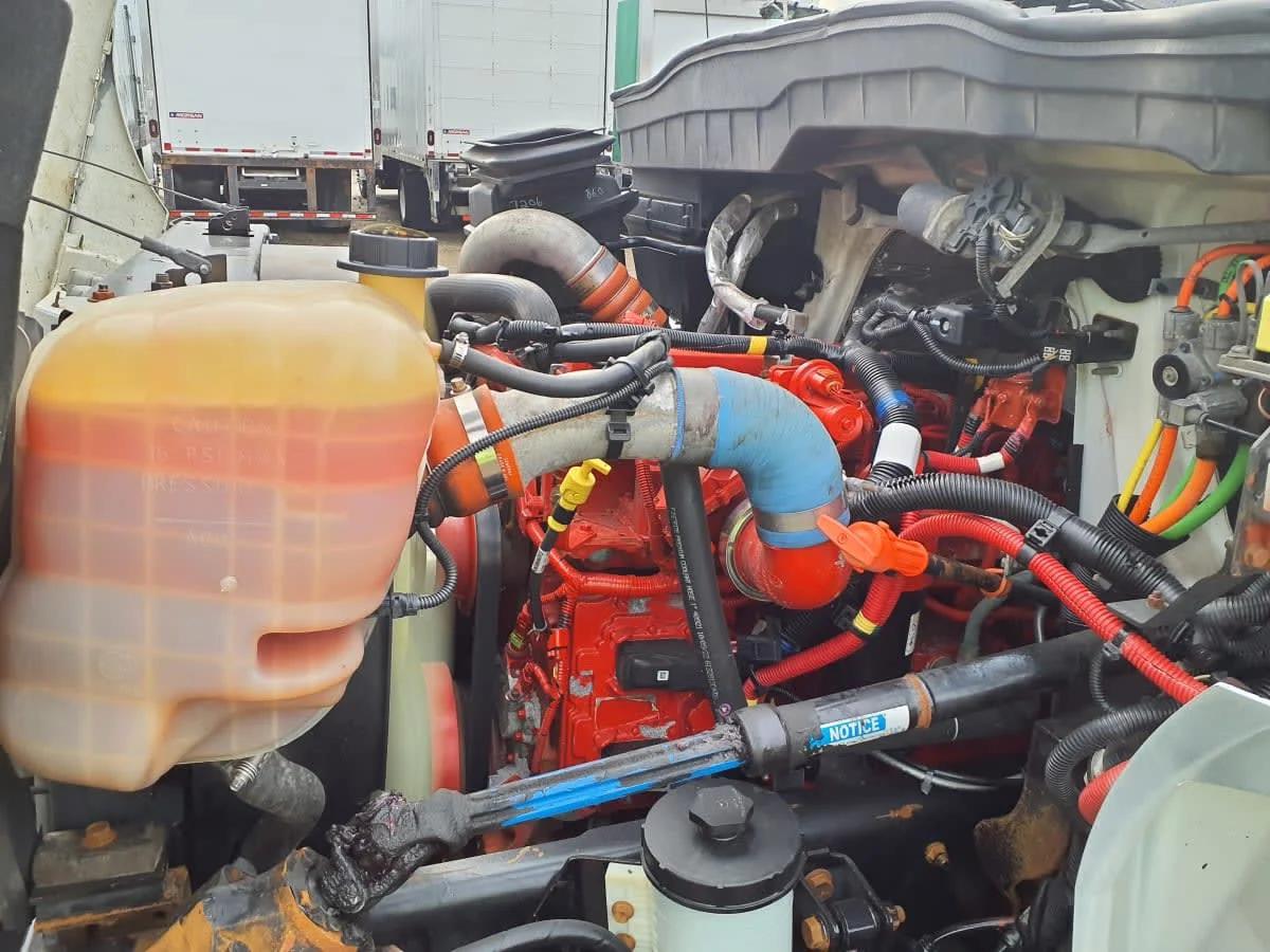 2019 International 4300 in Wayland, MI — photo 8