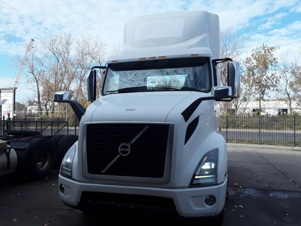 2019 Volvo in Kansas City, MO — photo 2