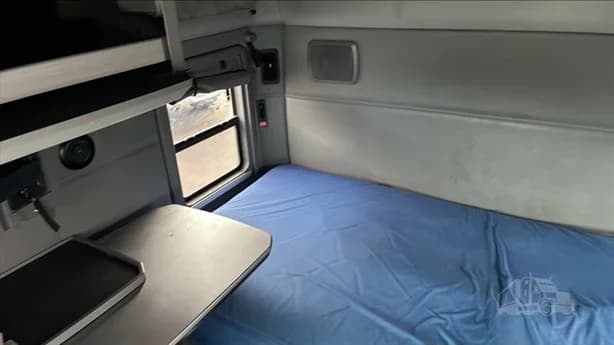 2021 Kenworth T680 in Portland, OR — photo 21