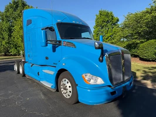 2022 Kenworth T680