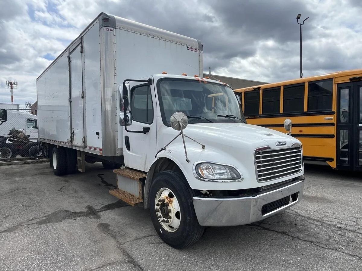 2019 Freightliner M2 106