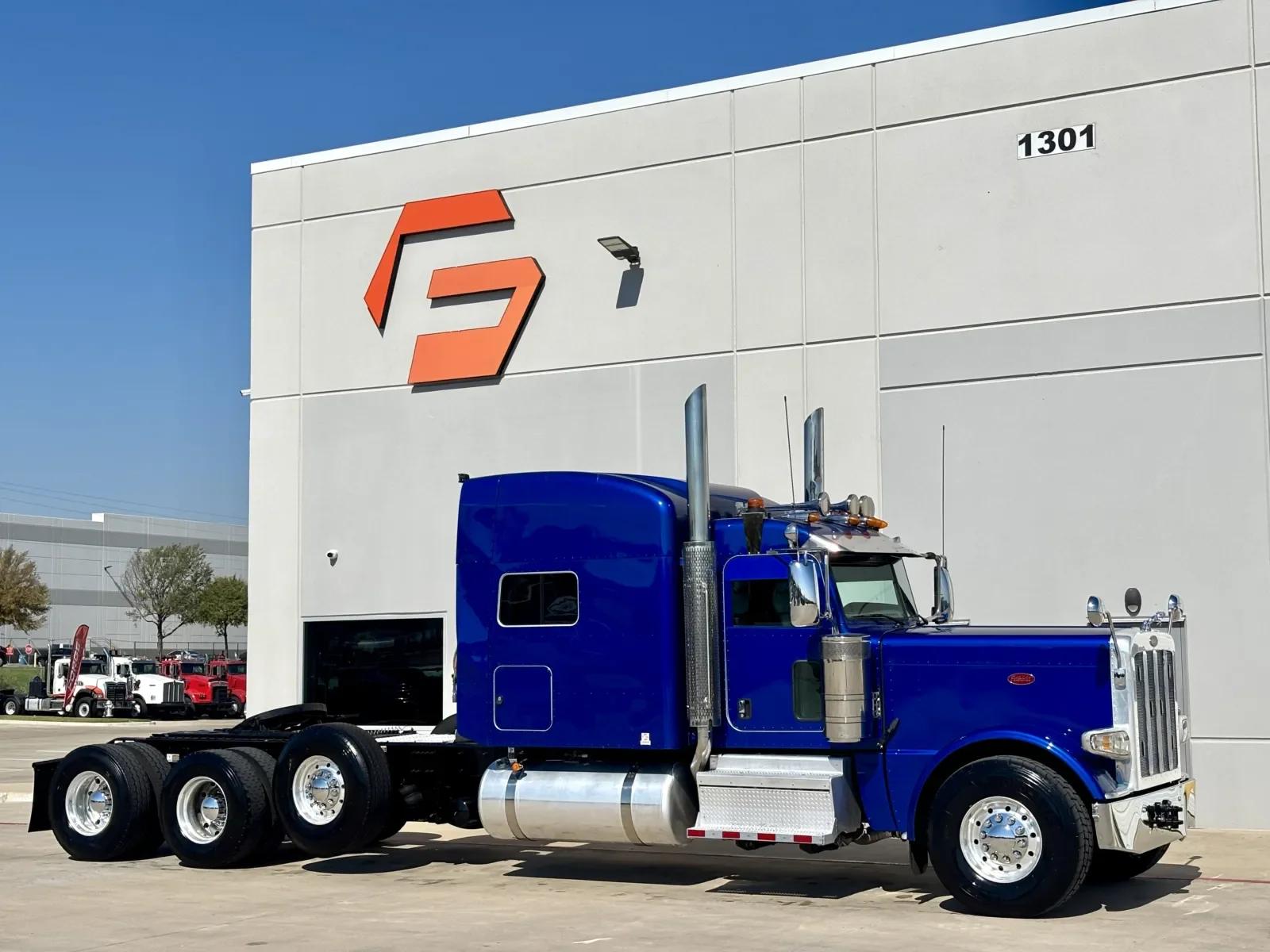 2024 Peterbilt 389