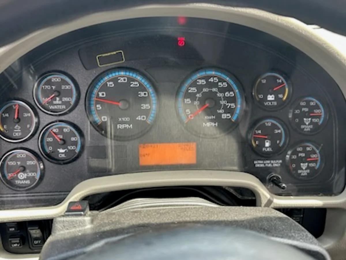2019 International 4300 in Kearny, NJ — photo 9