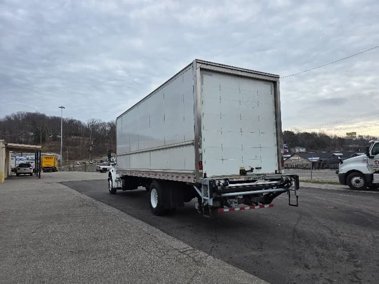 2022 Freightliner M2 106 in Cross Lanes, WV — photo 6