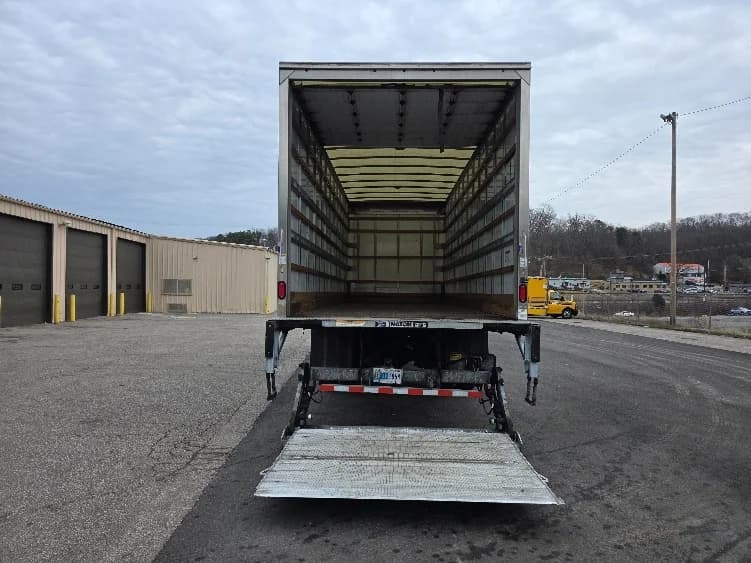 2022 Freightliner M2 106 in Cross Lanes, WV — photo 9