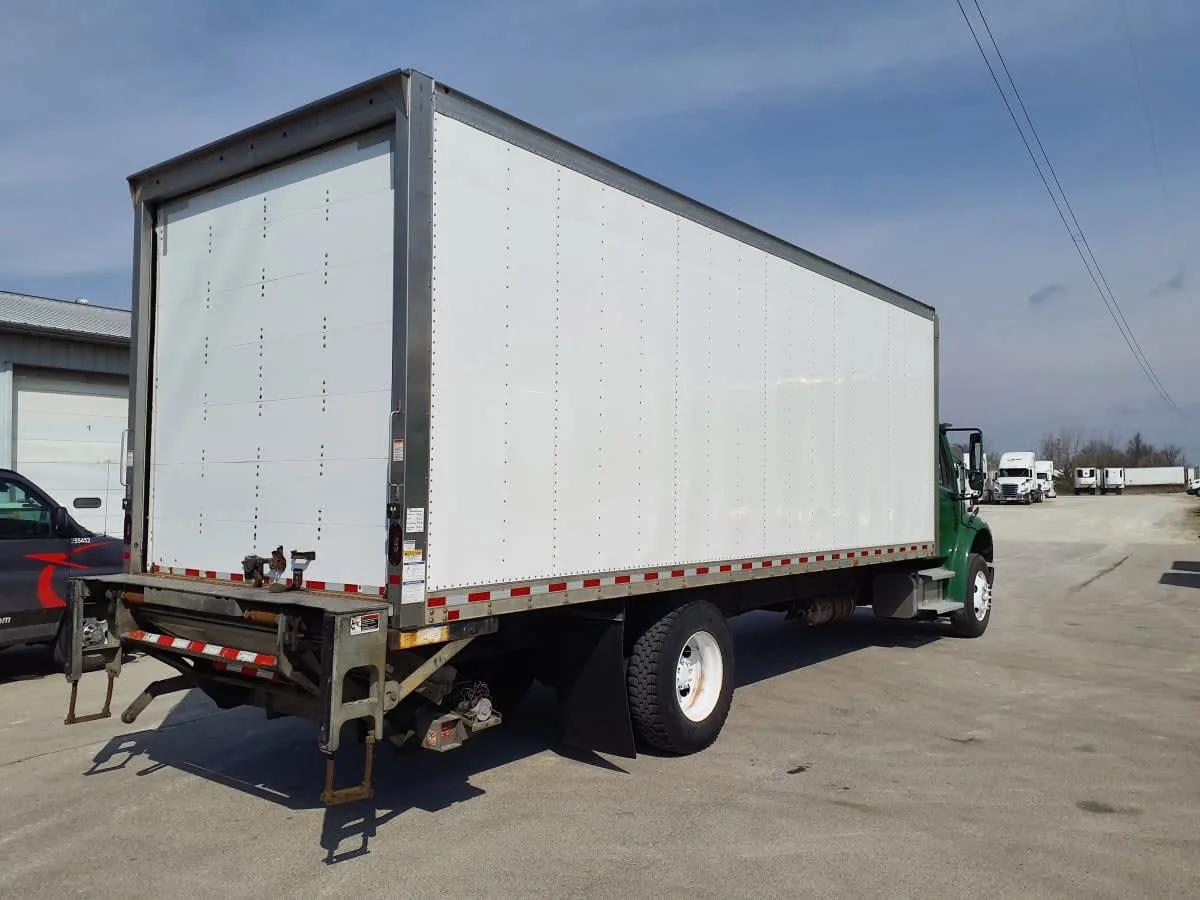 2022 Freightliner M2 106 in Indianapolis, IN — photo 4