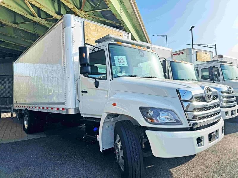 2025 Hino L6