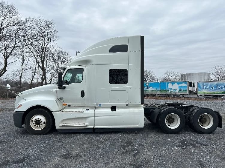 2020 International LT in Harrisburg, PA — photo 4