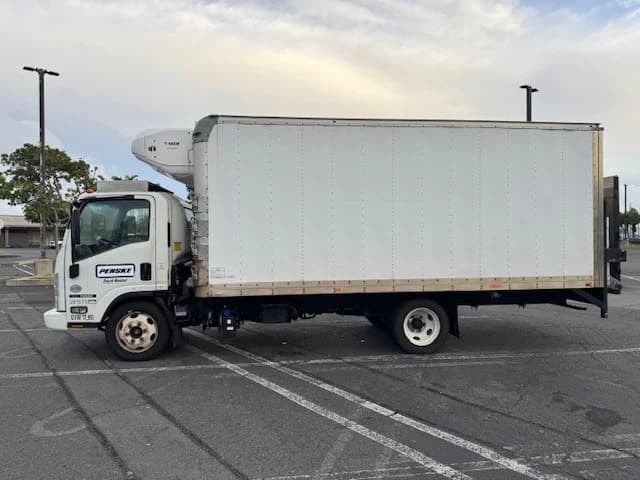2017 Isuzu NQR in Torrance, CA — photo 4