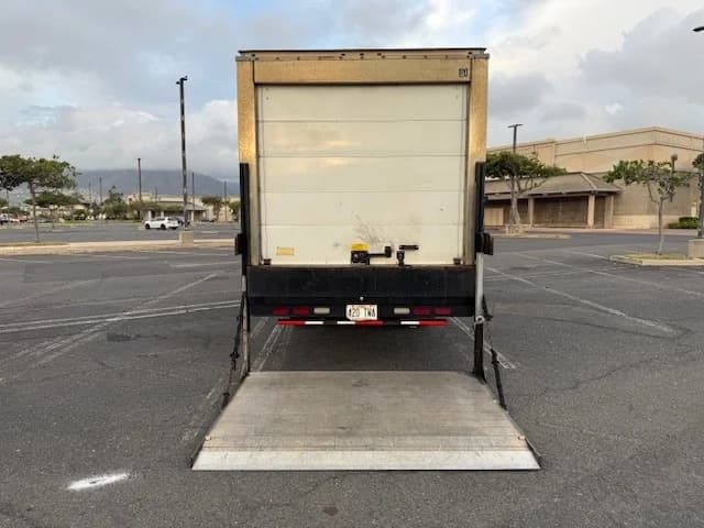 2017 Isuzu NQR in Torrance, CA — photo 7