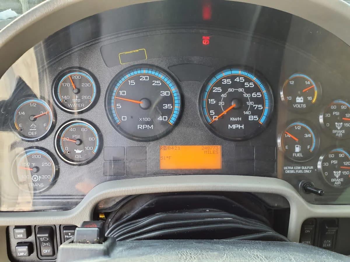 2019 International 4300 in Clarksville, IN — photo 13