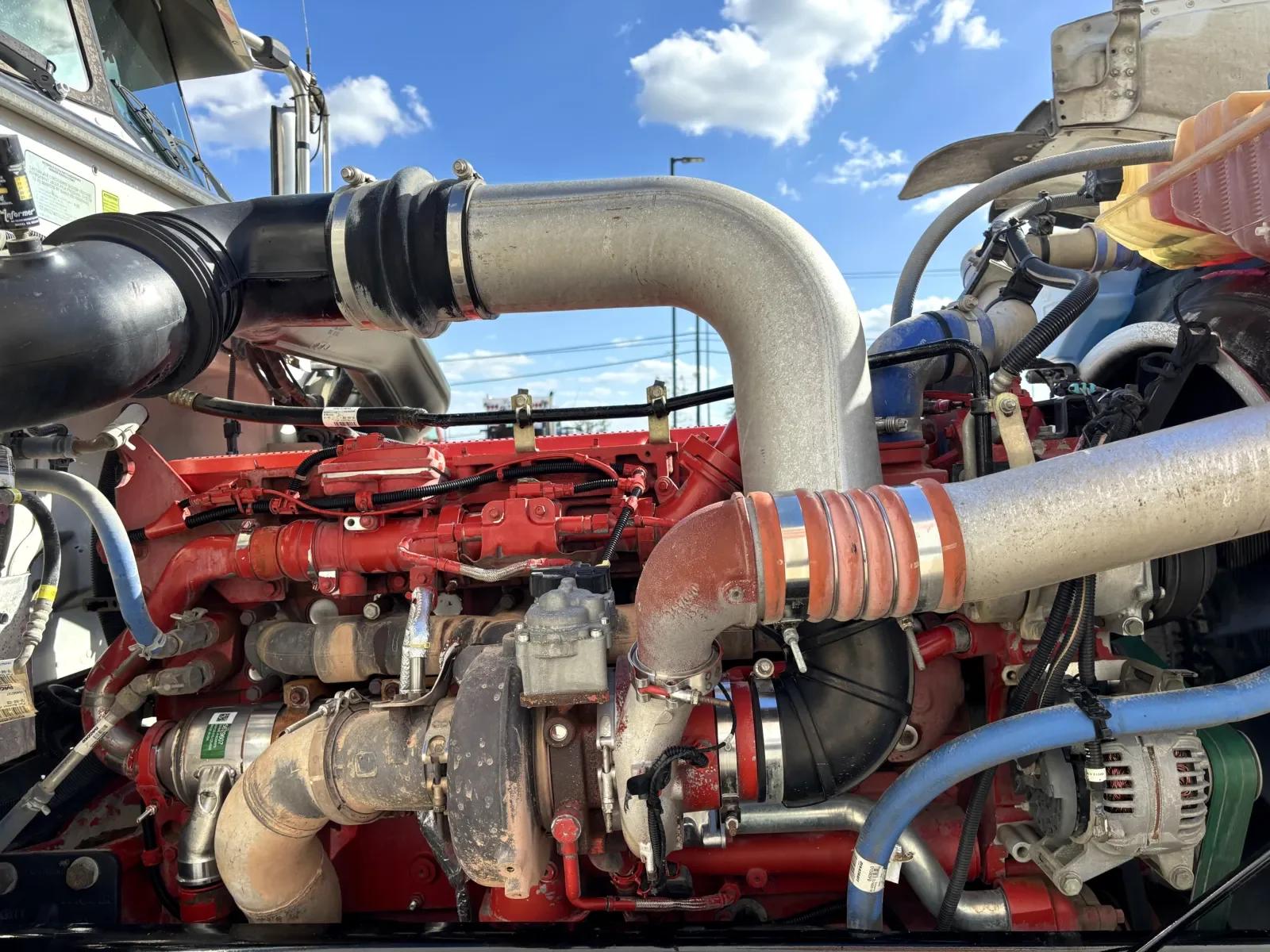 2021 Peterbilt 389 in Hutchins, TX — photo 12