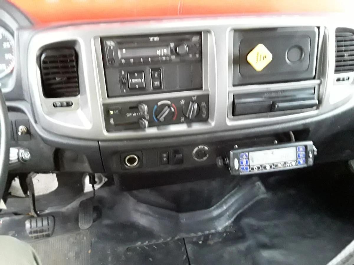 2018 Hino 268 in Salisbury, MA — photo 14