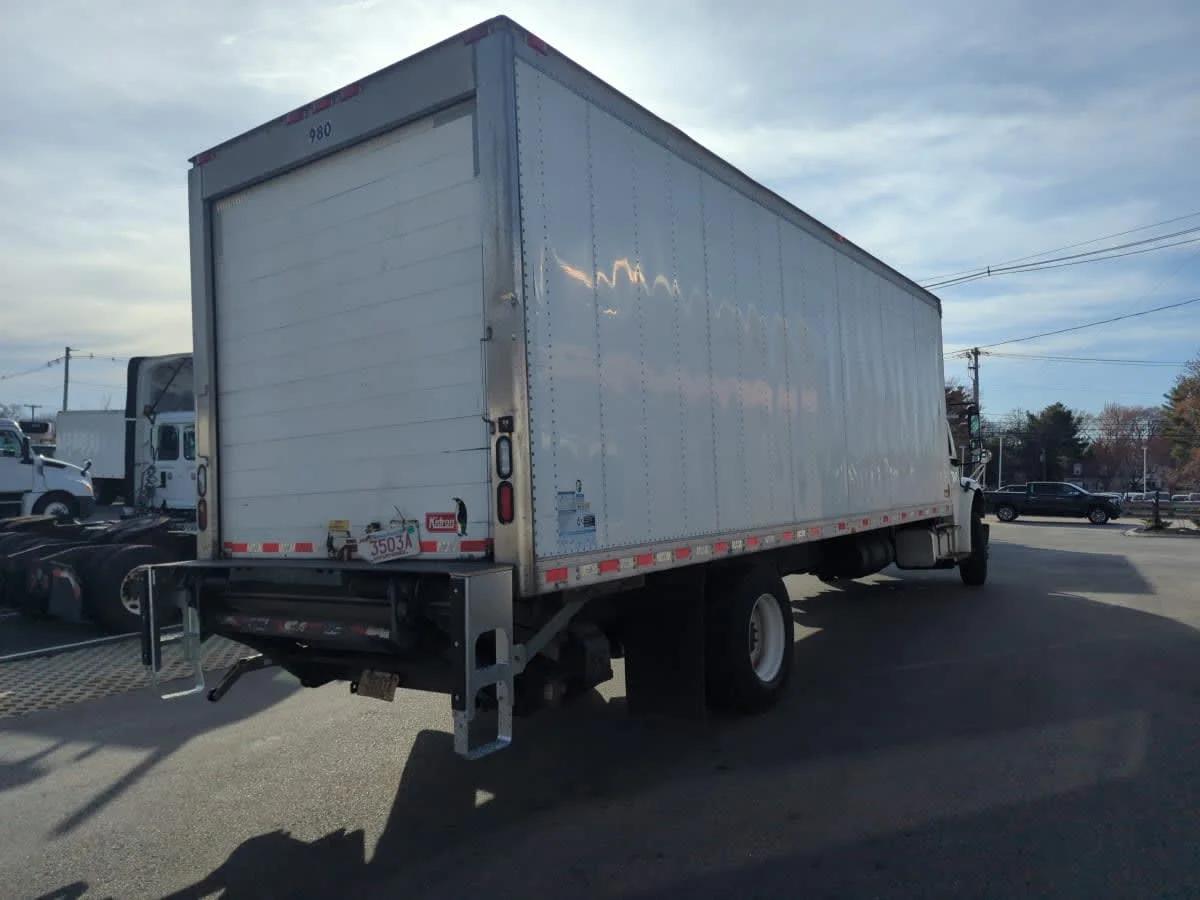 2018 Freightliner M2 106 in Norwood, MA — photo 4