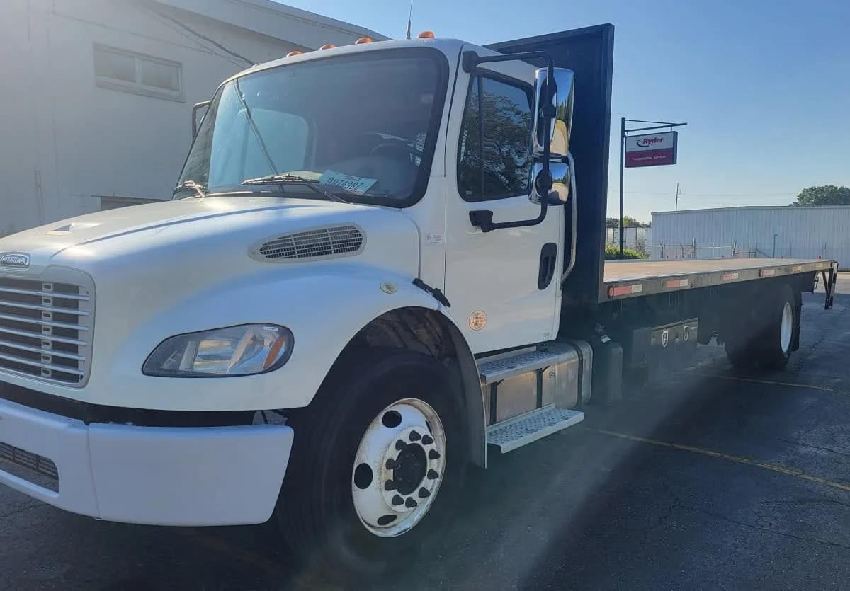 2019 Freightliner M2 106