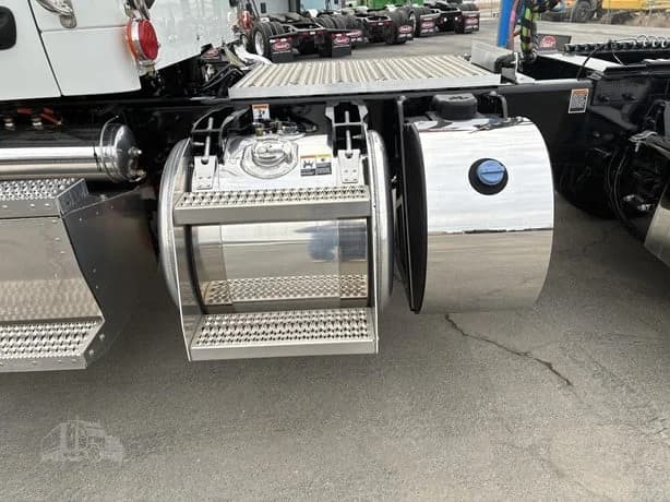 2025 Peterbilt 567 in Missoula, MT — photo 13
