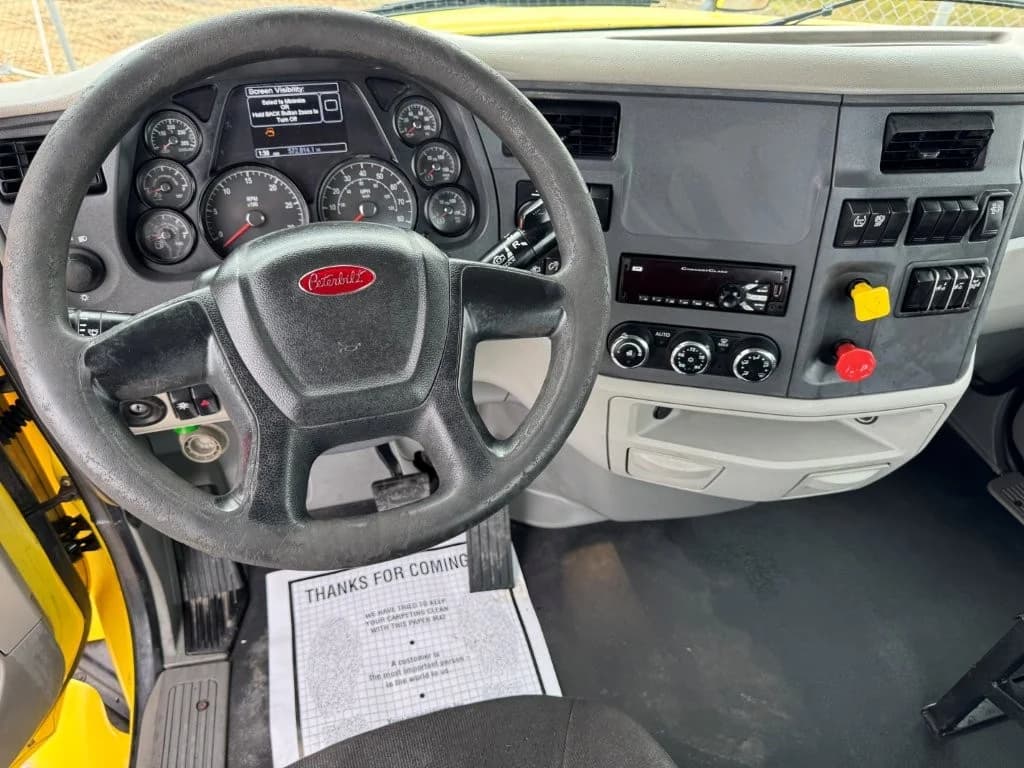 2021 Peterbilt 579 in Tallahassee, FL — photo 10