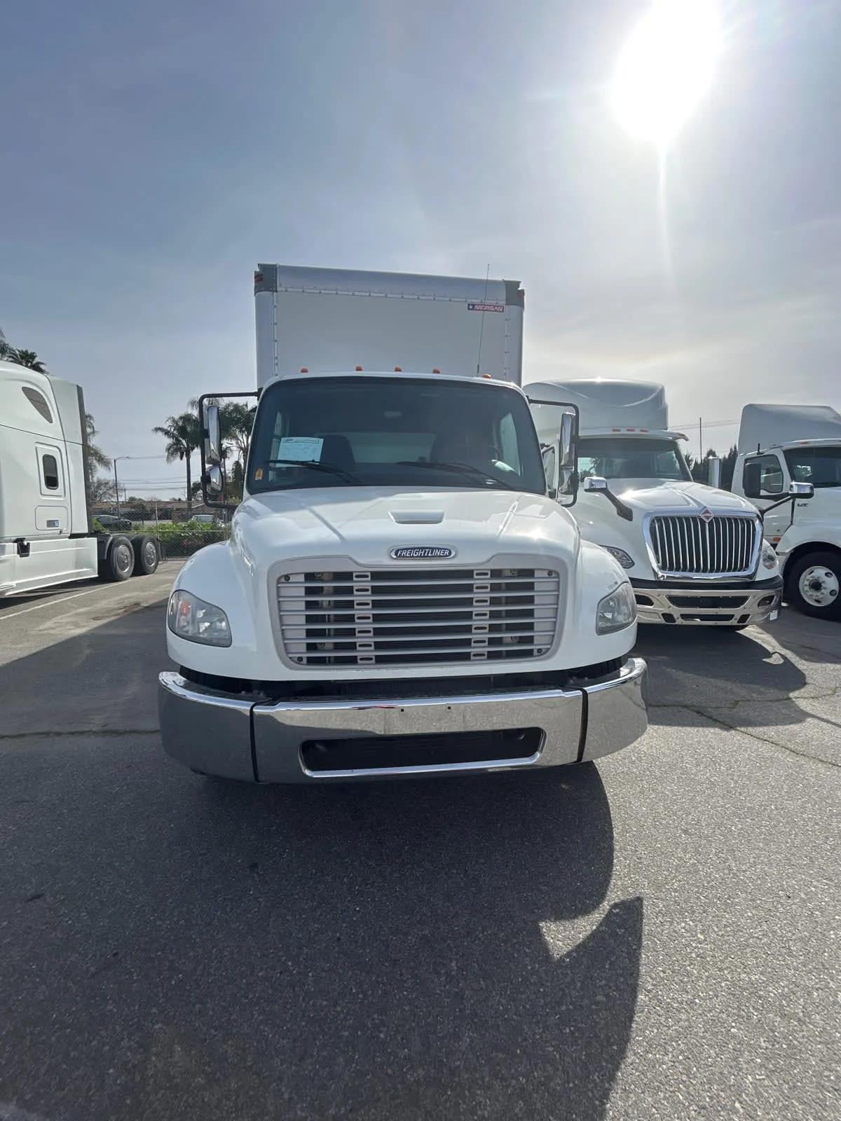 2020 Freightliner M2 106 in Pomona, CA — photo 9