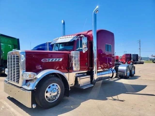 2022 Peterbilt 389 in Tulsa, OK — photo 3