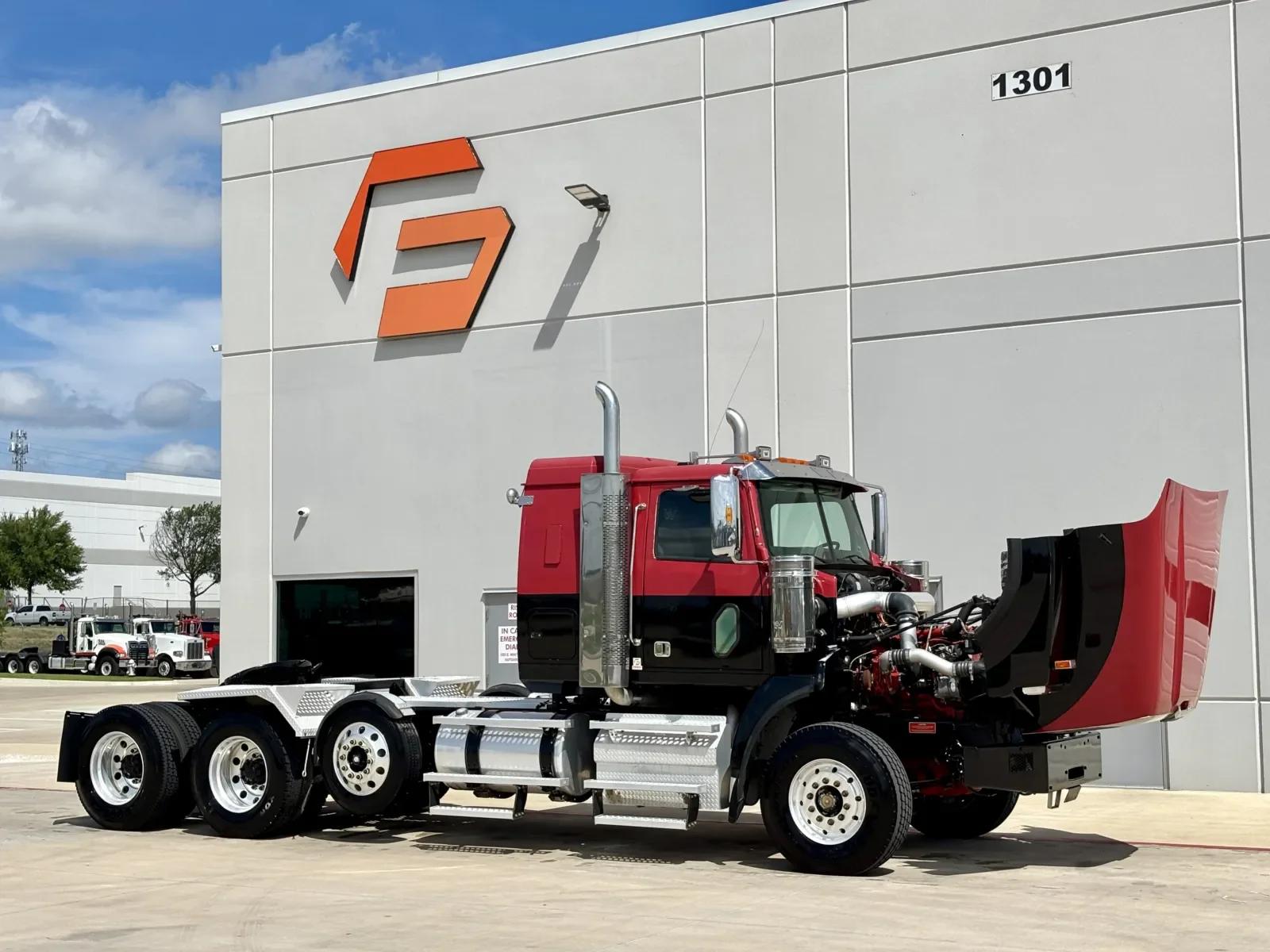2015 Western Star 4900 in Hutchins, TX — photo 9