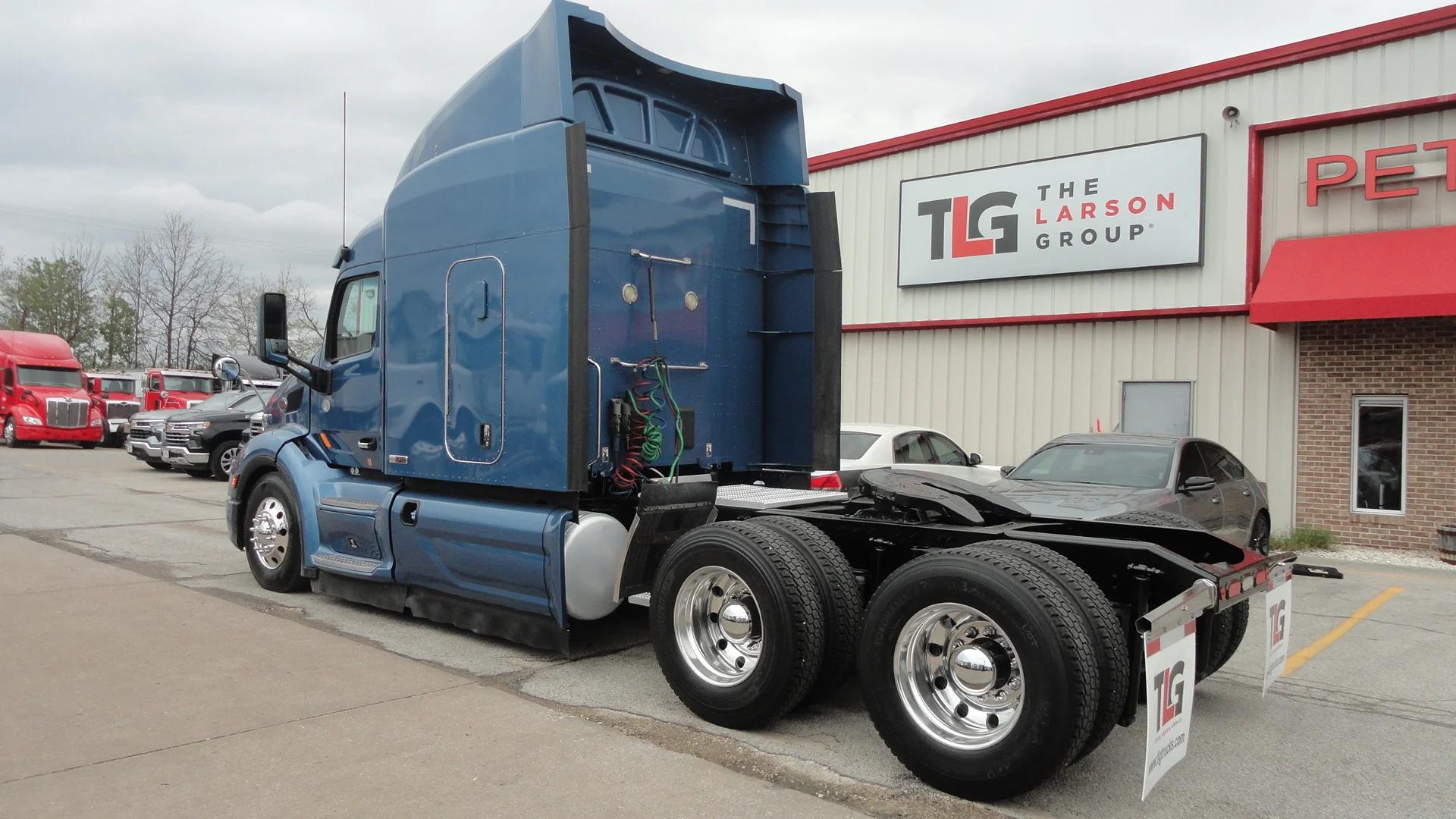 2020 Peterbilt 579 in O'Fallon, MO — photo 3