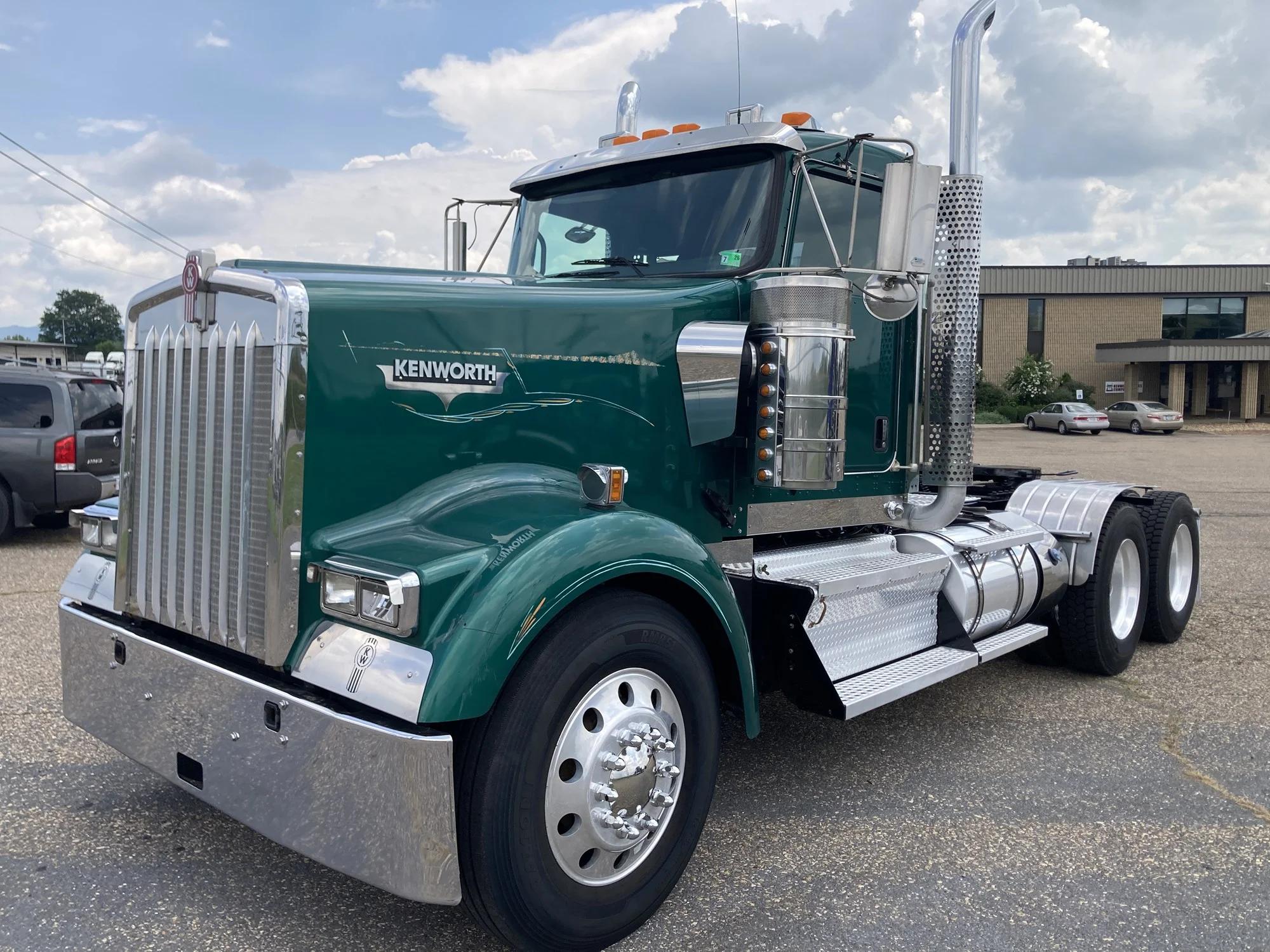 2014 Kenworth W900