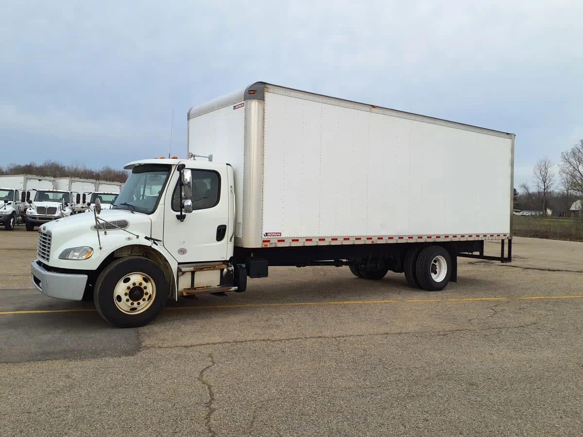 2018 Freightliner M2 106