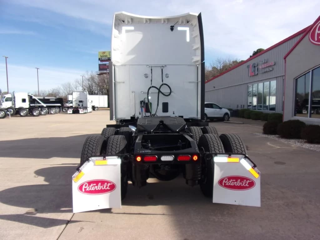 2023 Peterbilt 579 in Fort Smith, AR — photo 7