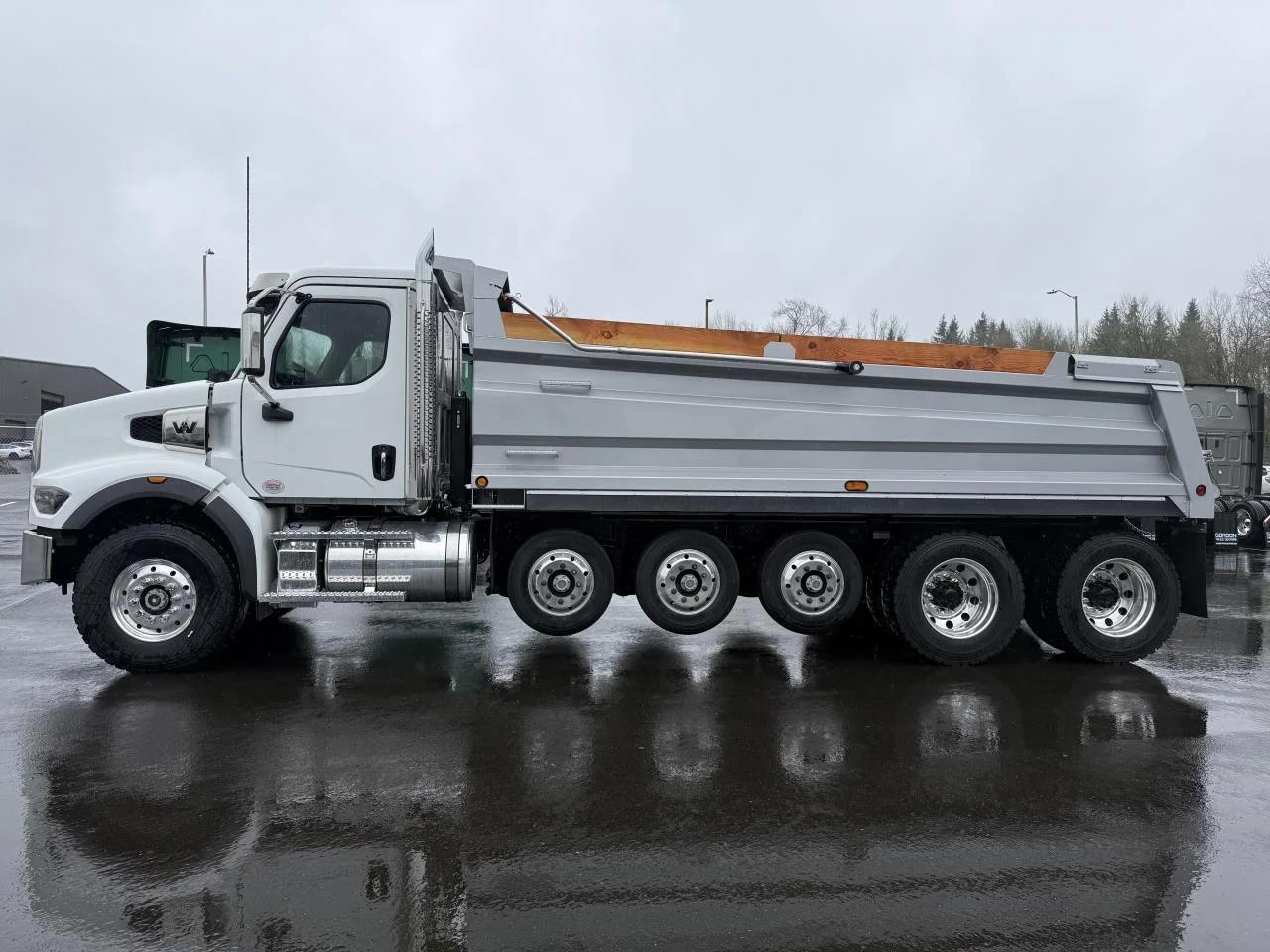 2025 Western Star 49X in Ridgefield, WA — photo 4