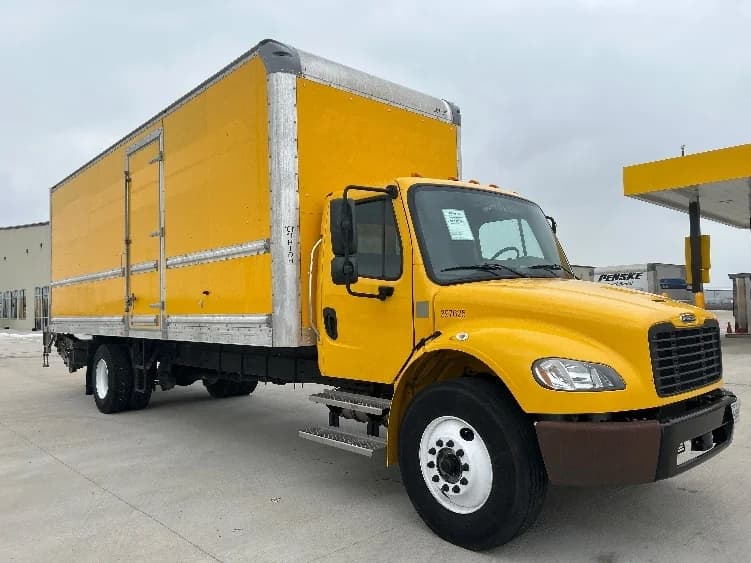 2022 Freightliner M2 106 in Houston, TX