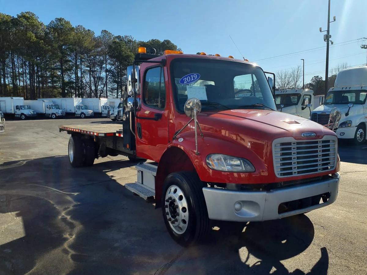2019 Freightliner M2 106