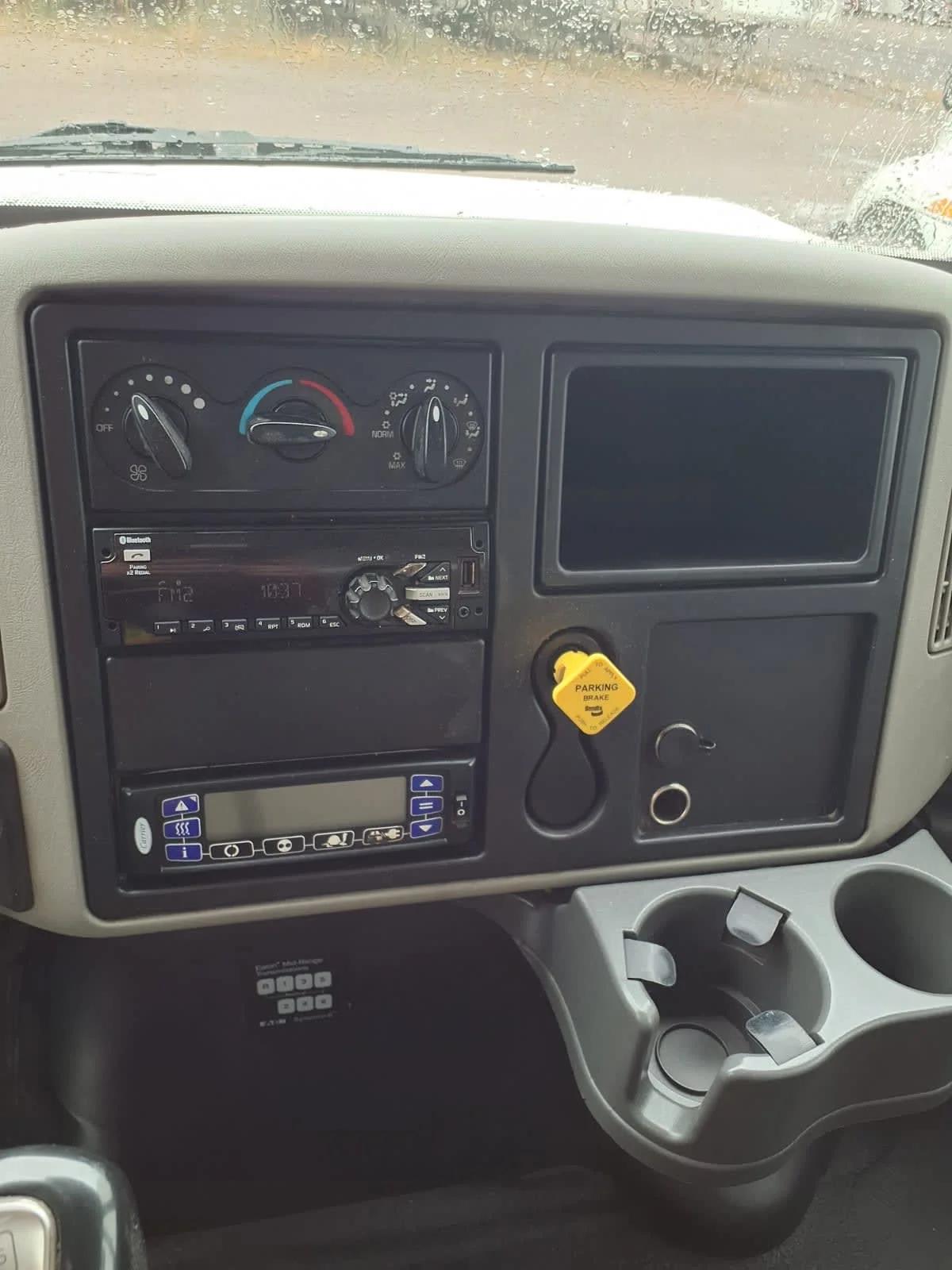 2019 International 4300 in Taylor, MI — photo 12