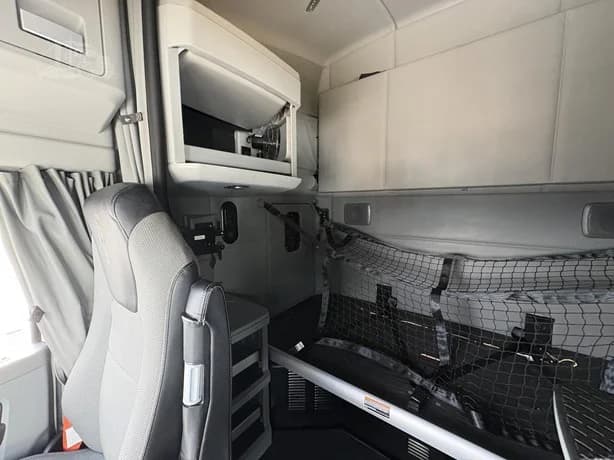 2021 Kenworth T680 in Salt Lake City, UT — photo 14