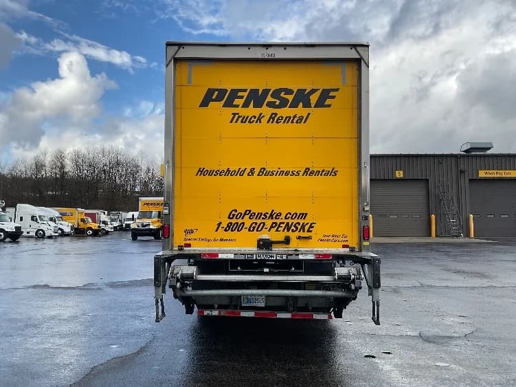 2022 Freightliner M2 106 in Dayton, OH — photo 7