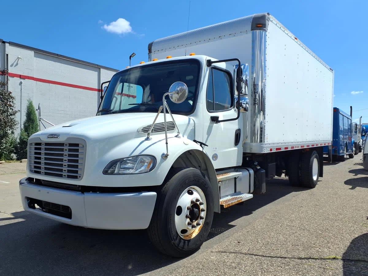 2019 Freightliner M2 106