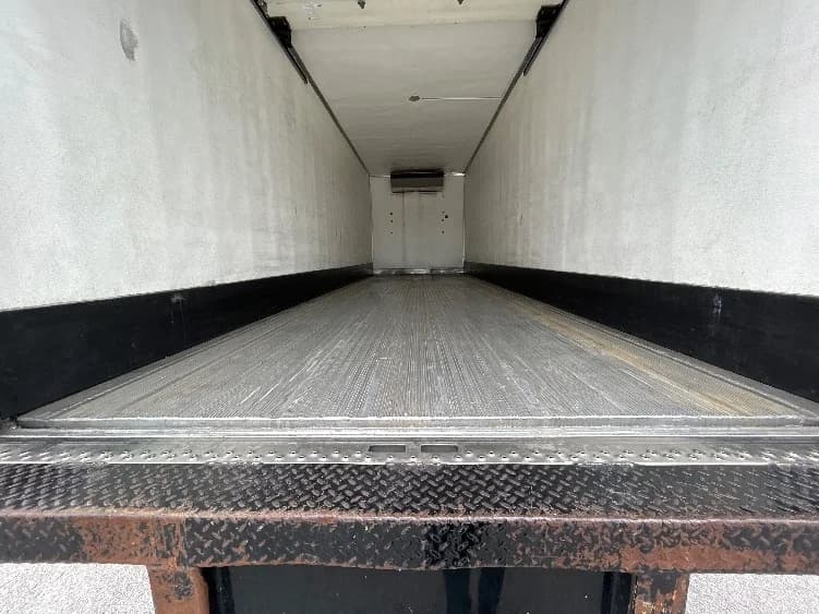 2021 Hino L6 in San Antonio, TX — photo 9