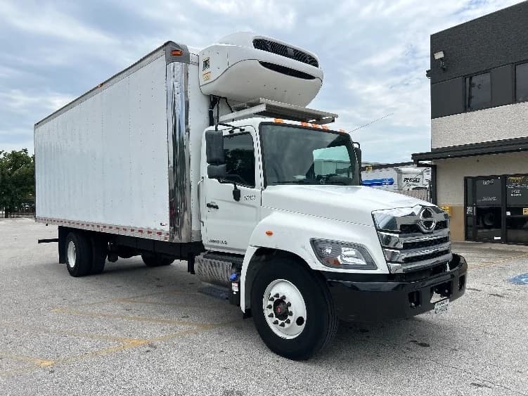2021 Hino L6