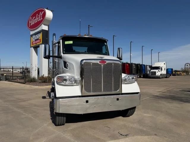 2027 Peterbilt 567 in Fort Worth, TX — photo 12