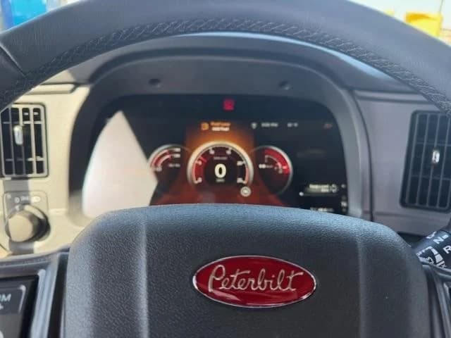 2027 Peterbilt 567 in Fort Worth, TX — photo 30