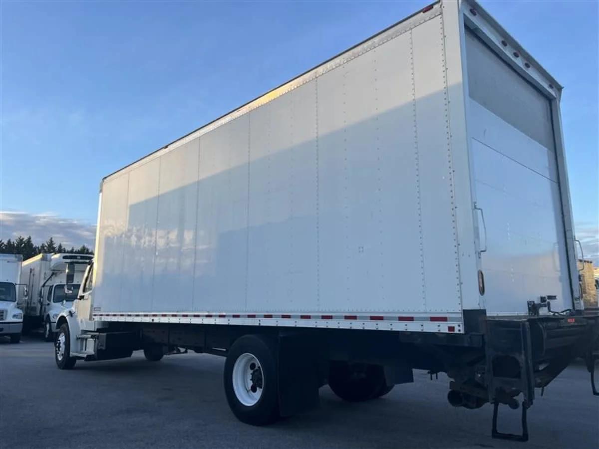 2020 Freightliner M2 106 in Beltsville, MD — photo 6