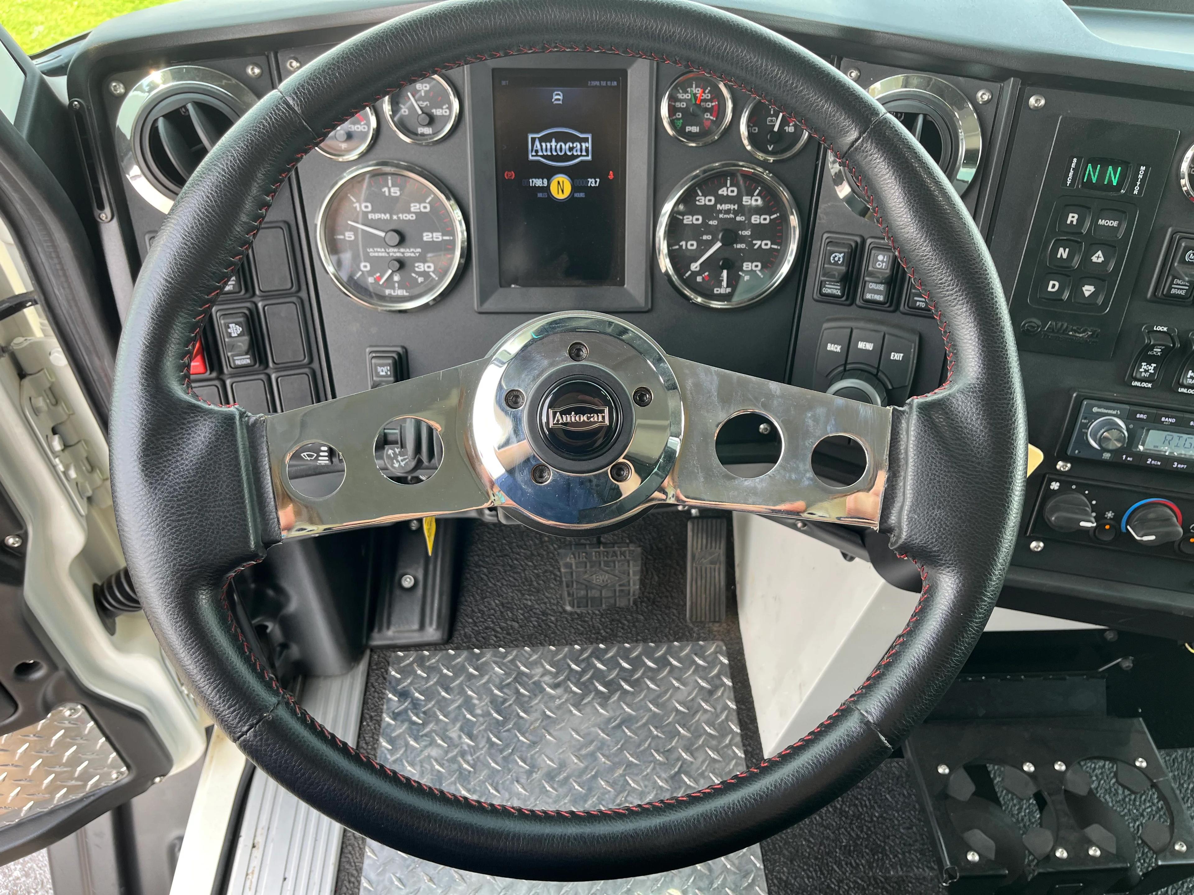 2024 Autocar DC-64 in LA VERGNE, TN — photo 10