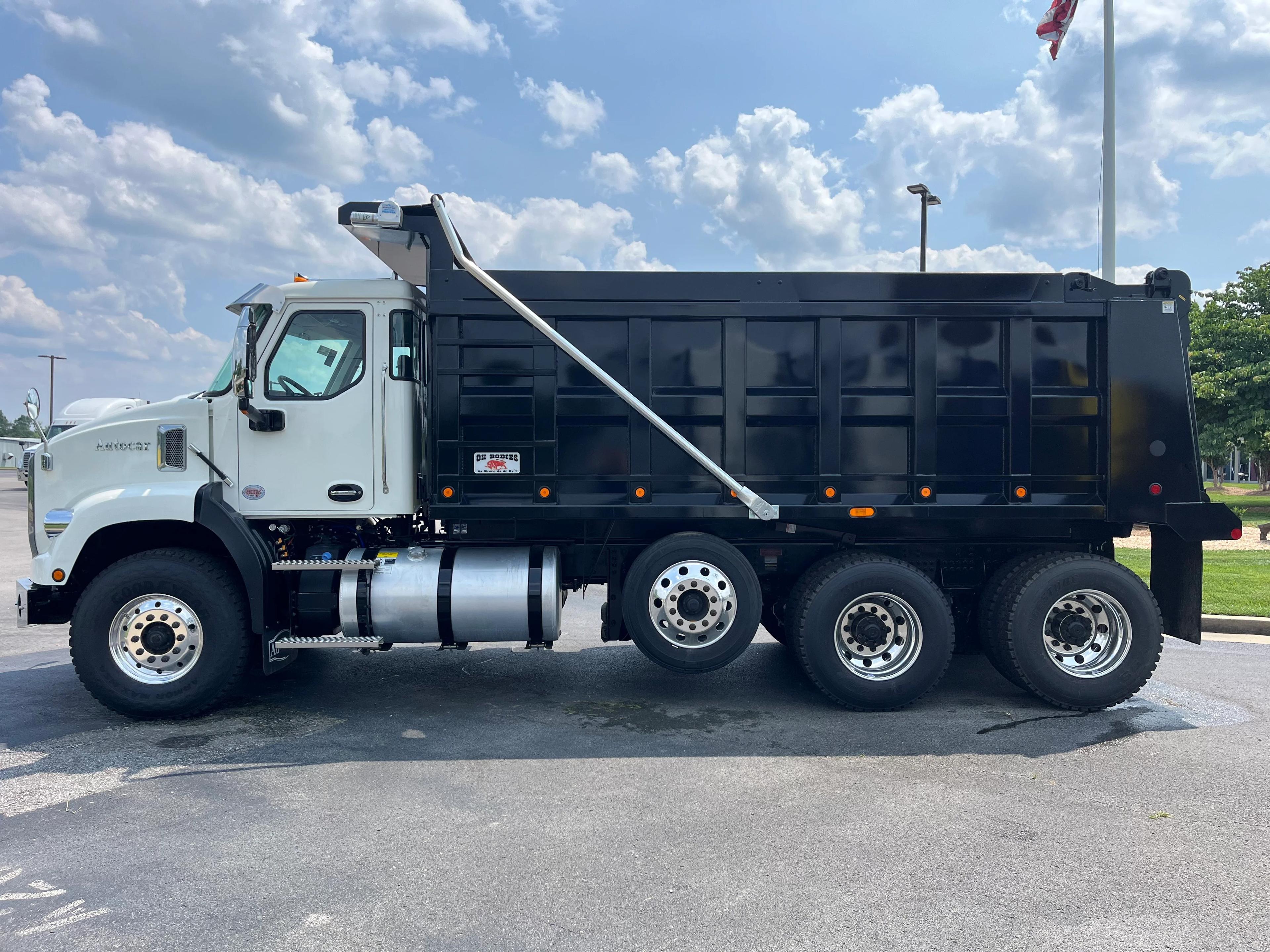 2024 Autocar DC-64 in LA VERGNE, TN — photo 6